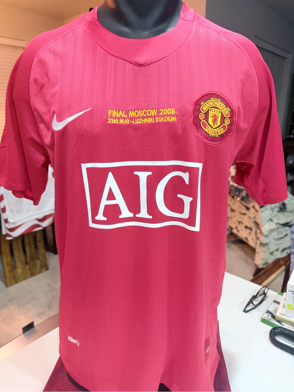 Source Unknown - Manchester United 2008 Final Pink Home Jersey - AIG
